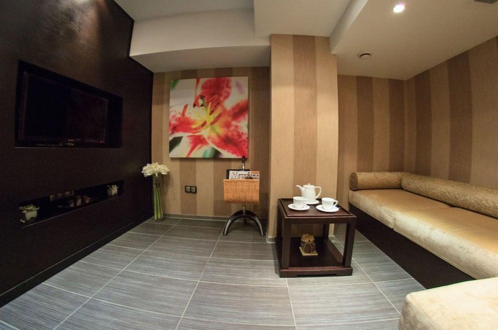 Donatello Boutique Hotel Almaty Eksteriør billede
