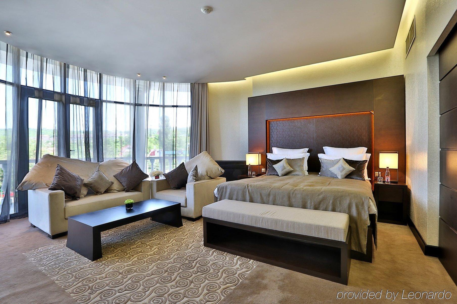 Donatello Boutique Hotel Almaty Eksteriør billede