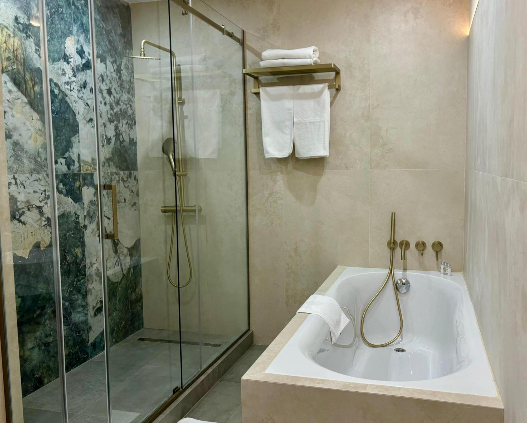 Donatello Boutique Hotel Almaty Eksteriør billede